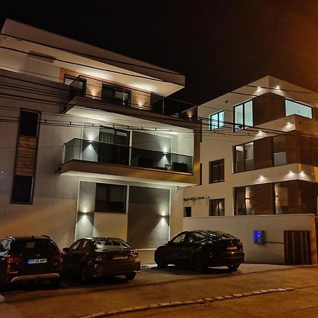 Sarmihouse Aparthotel คลูจ-นาโปกา ภายนอก รูปภาพ