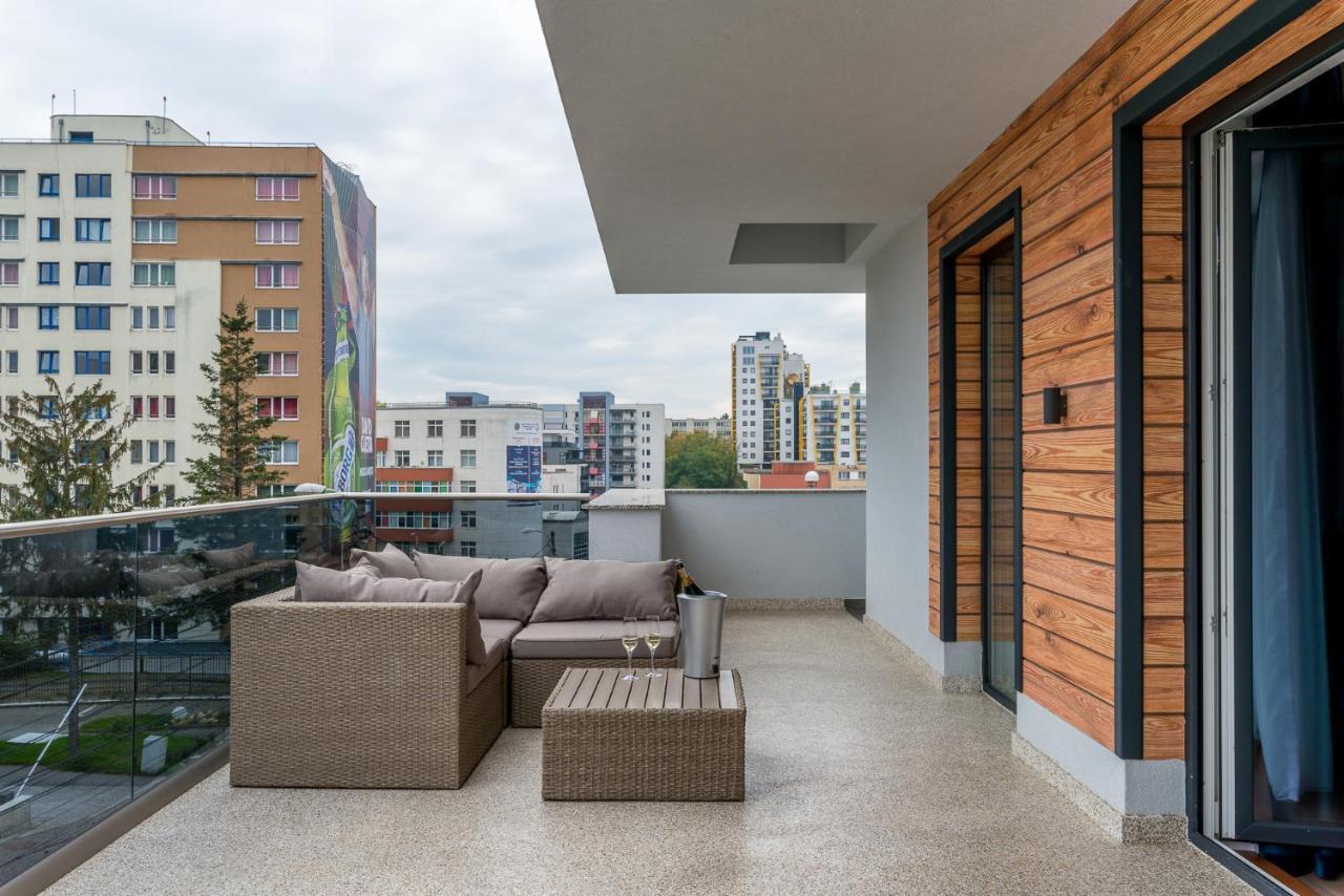 Sarmihouse Aparthotel คลูจ-นาโปกา ภายนอก รูปภาพ