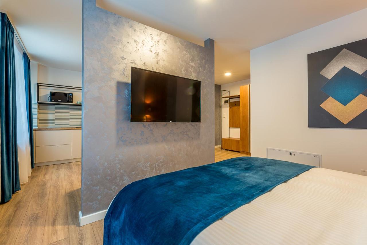 Sarmihouse Aparthotel คลูจ-นาโปกา ภายนอก รูปภาพ
