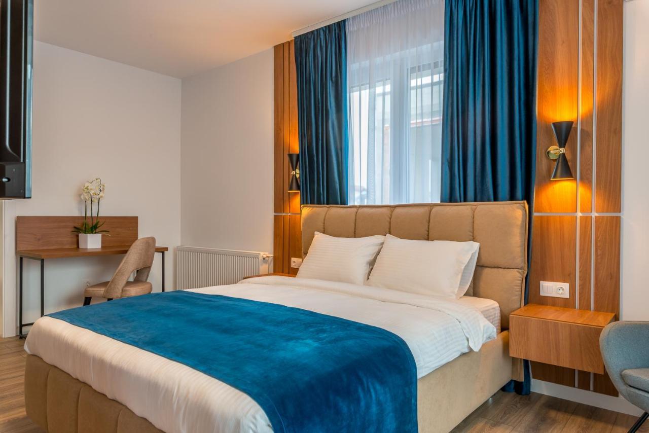 Sarmihouse Aparthotel คลูจ-นาโปกา ภายนอก รูปภาพ