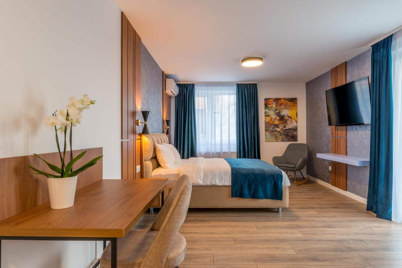 Sarmihouse Aparthotel คลูจ-นาโปกา ภายนอก รูปภาพ