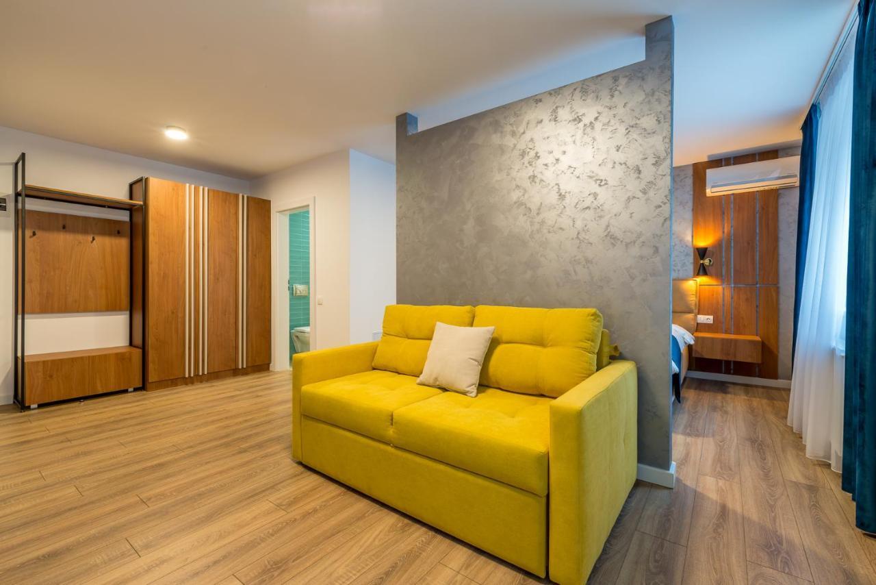 Sarmihouse Aparthotel คลูจ-นาโปกา ภายนอก รูปภาพ